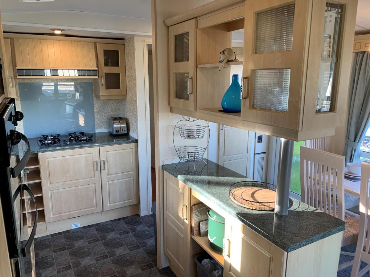 Lovely Static Holiday Caravan Near Whithorn 外观 照片
